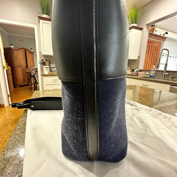 Alexander McQueen small black leather and denim THE BOW bag - Picture 5 of 16